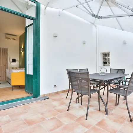 Elegante A Amalfi Coast Apartment *
